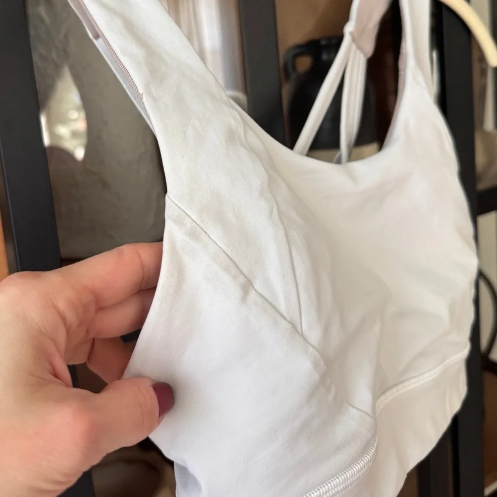 Lululemon Free to Be Elevated sports bra strappy padding